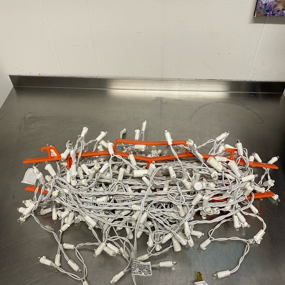 Christmas led icicles lights cool white 2 lights strings 7’ each - Picture 6 of 8